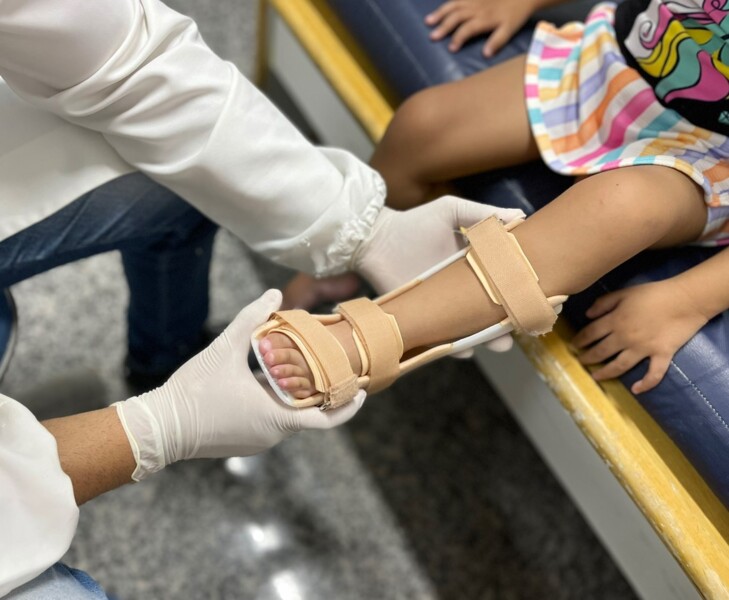 crer-entrega-246-dispositivos-ortopedicos-na-cidade-de-caldas-novas